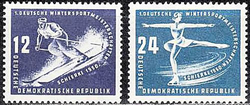 Premiers timbre avec légende DDR